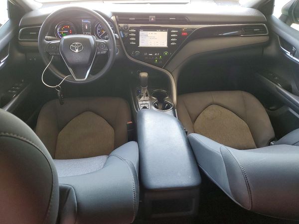 2019 TOYOTA CAMRY