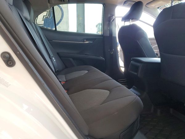 2019 TOYOTA CAMRY