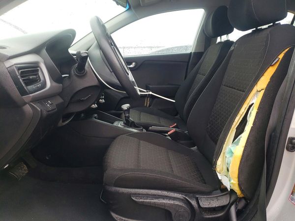2018 KIA RIO 5-DOOR LX, S