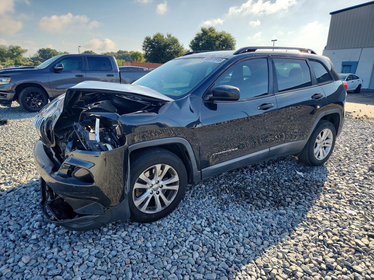 2015 JEEP CHEROKEE SPORT FWD