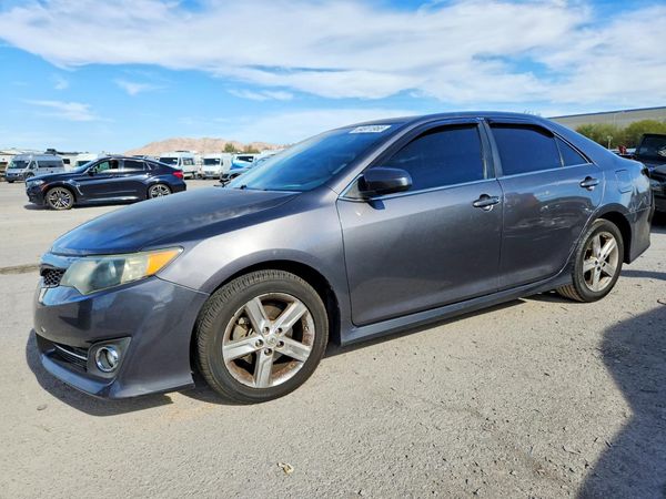 2013 TOYOTA CAMRY
