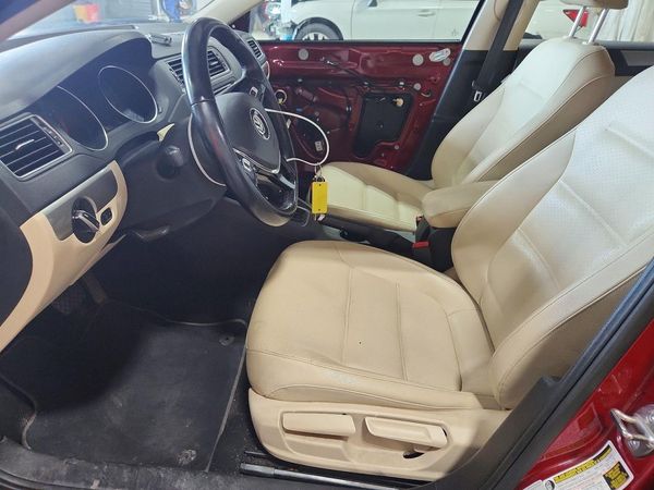 2017 VOLKSWAGEN JETTA SE