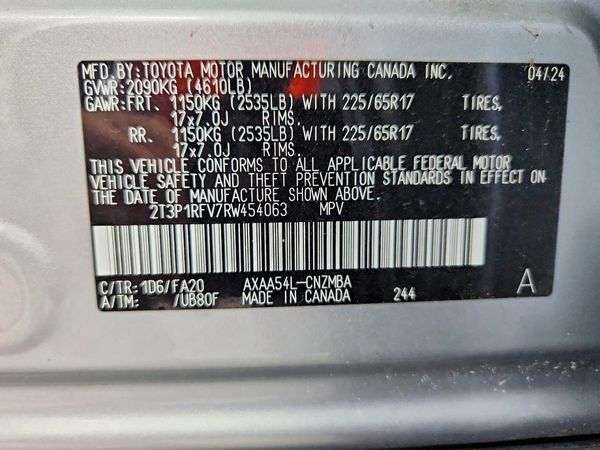 2024 TOYOTA RAV4 XLE
