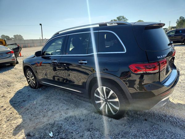2021 MERCEDES-BENZ GLB GLB250