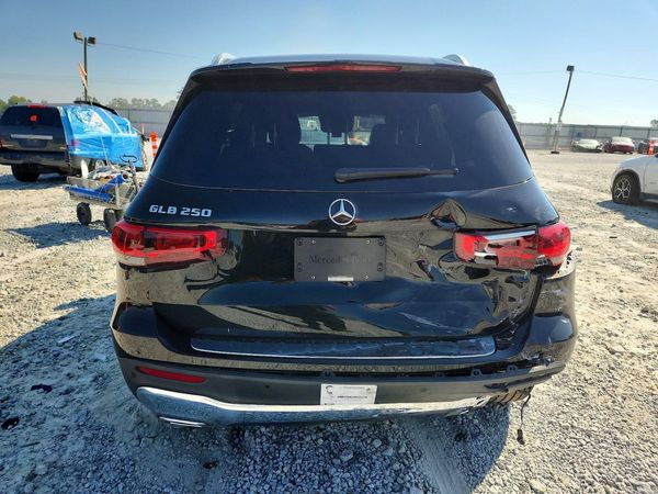 2021 MERCEDES-BENZ GLB GLB250