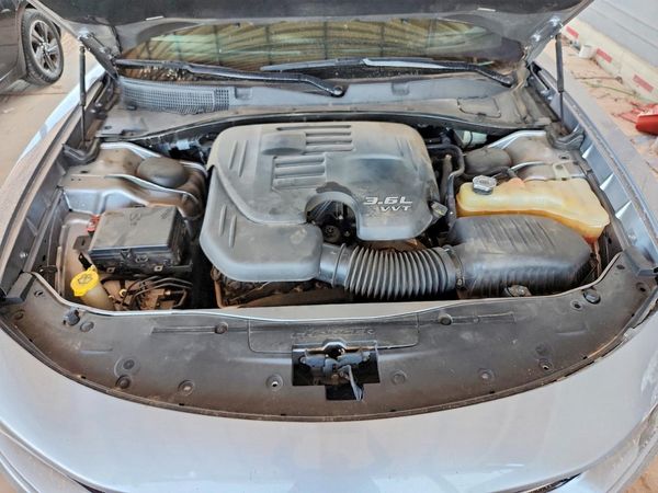 2016 DODGE CHARGER SE