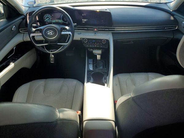 2021 HYUNDAI ELANTRA Limited