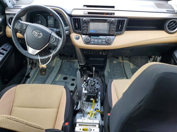 2018 TOYOTA RAV4 Adventure/XLE — CKPT