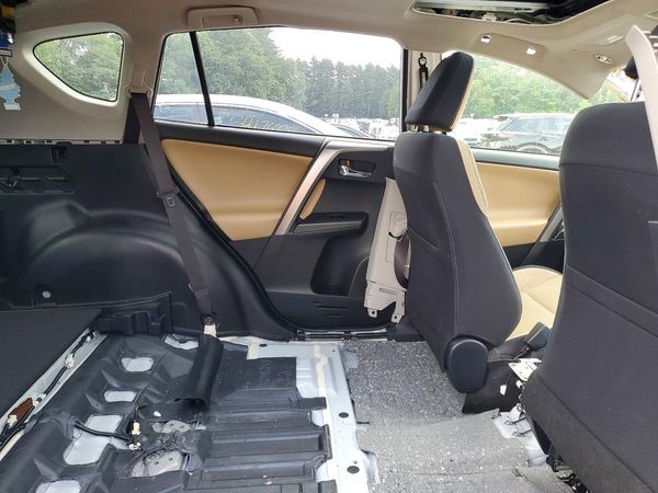 2018 TOYOTA RAV4 Adventure/XLE — PSRS