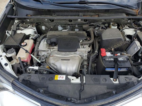 2018 TOYOTA RAV4 Adventure/XLE — Engine bay
