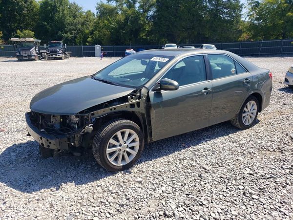 2014 TOYOTA CAMRY Hybrid