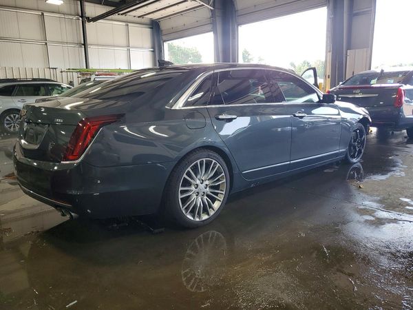 2017 CADILLAC CT6 Luxury