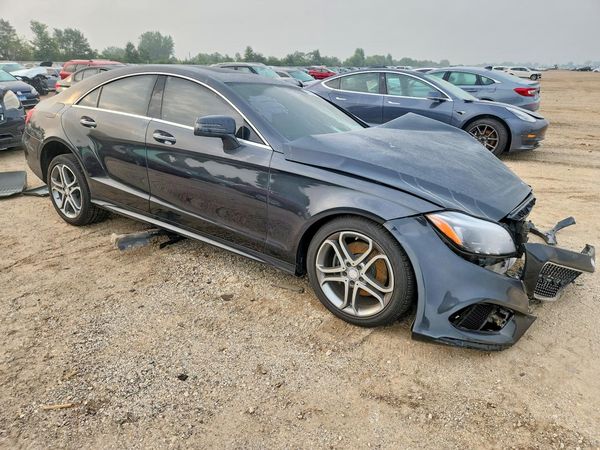 2015 MERCEDES-BENZ CLC-CLASS CLS400 — Passenger 3/4