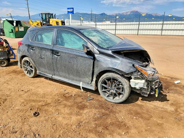 2018 TOYOTA COROLLA — Passenger 3/4