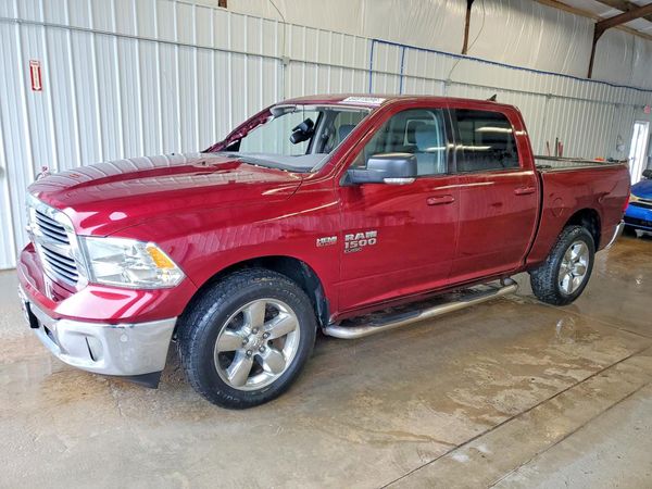2019 RAM 1500 CLASSIC SLT
