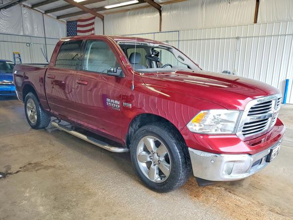 2019 RAM 1500 CLASSIC SLT