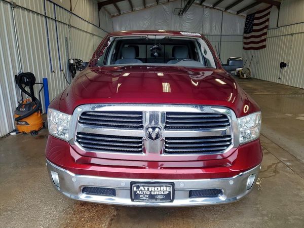 2019 RAM 1500 CLASSIC SLT