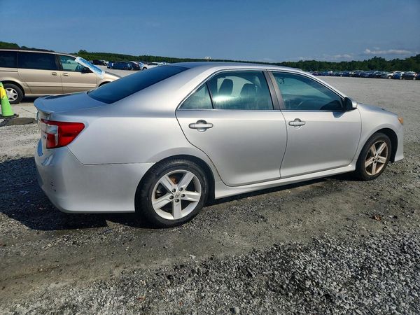 2013 TOYOTA CAMRY