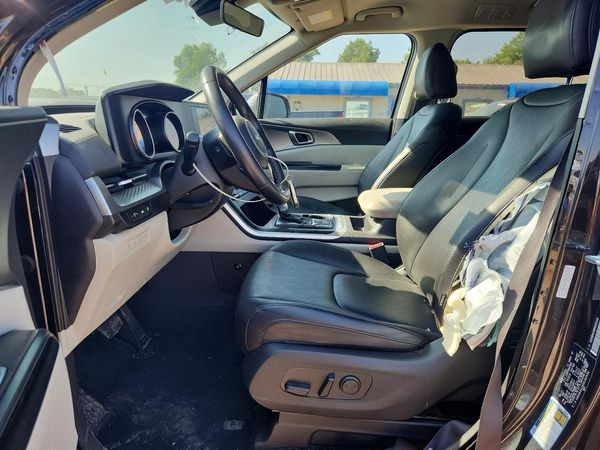 2024 KIA CARNIVAL