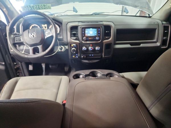 2017 RAM 1500 ST