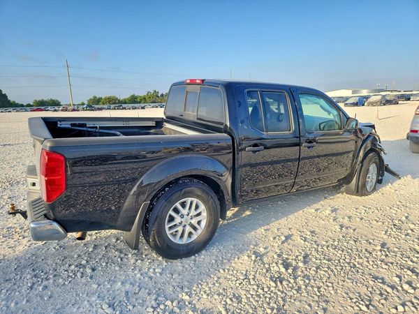 2021 NISSAN FRONTIER Crew Cab