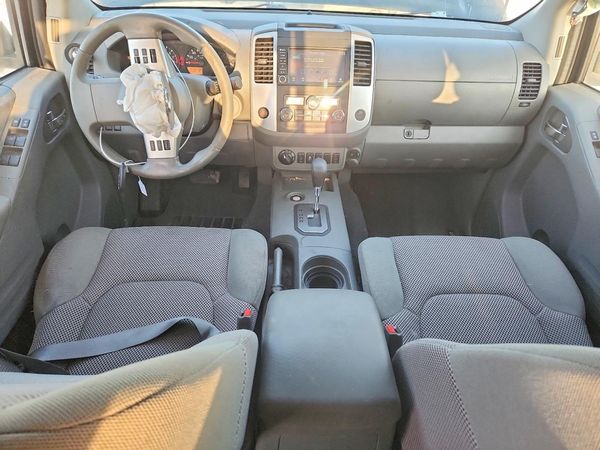 2021 NISSAN FRONTIER Crew Cab