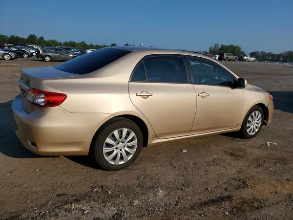 2012 TOYOTA COROLLA