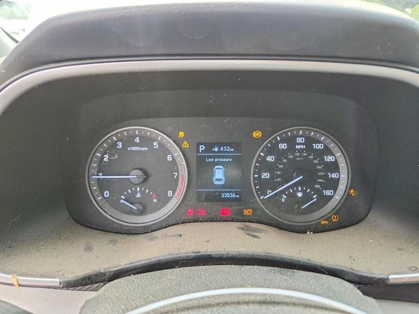 2019 HYUNDAI TUCSON SE