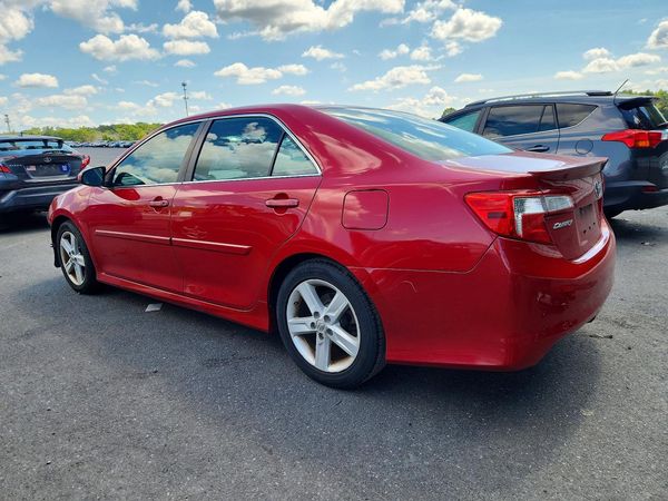 2014 TOYOTA CAMRY