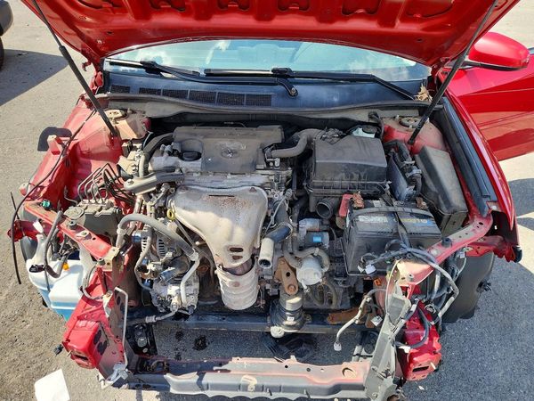 2014 TOYOTA CAMRY