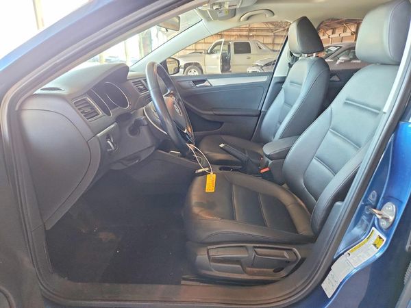 2017 VOLKSWAGEN JETTA