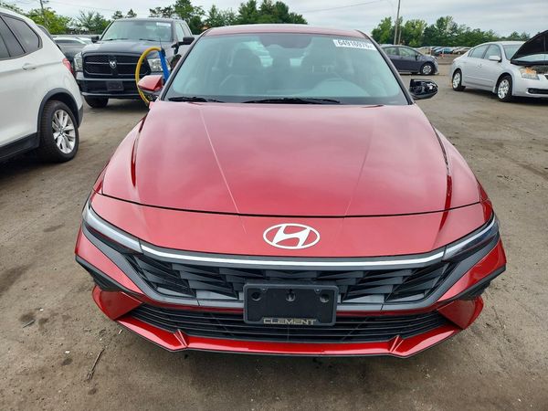 2024 HYUNDAI ELANTRA