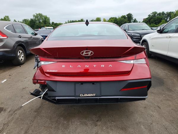 2024 HYUNDAI ELANTRA