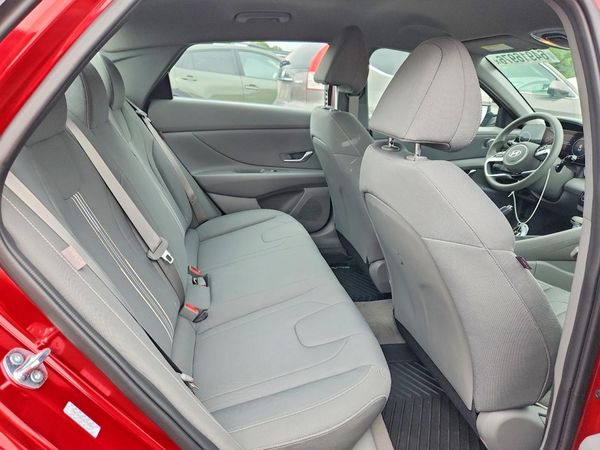 2024 HYUNDAI ELANTRA