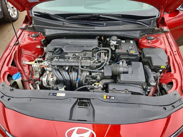2024 HYUNDAI ELANTRA
