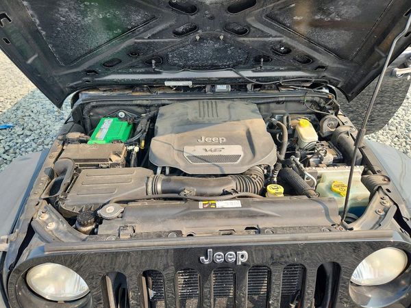 2014 JEEP WRANGLER Sport — Engine bay