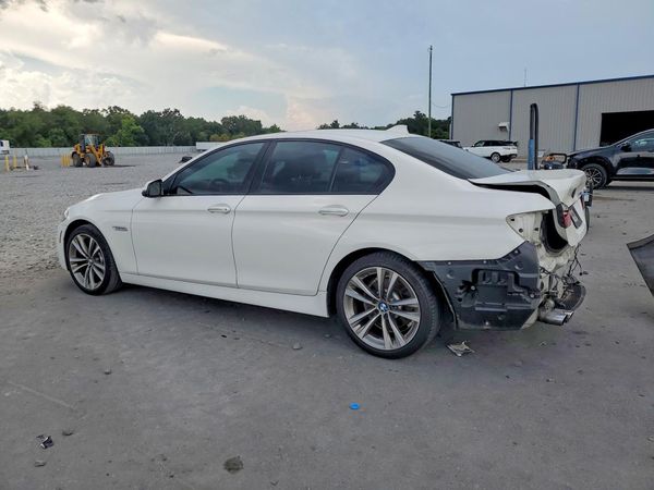 2016 BMW 528