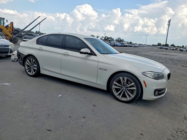 2016 BMW 528