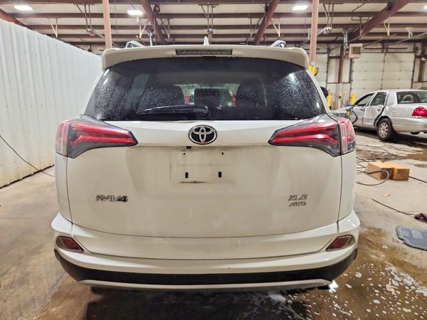 2016 TOYOTA RAV4 XLE (M Grade)