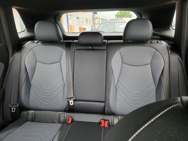 2025 VOLKSWAGEN TIGUAN 4 Motion SE R-Line Black