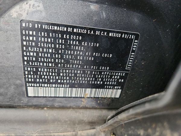 2025 VOLKSWAGEN TIGUAN 4 Motion SE R-Line Black