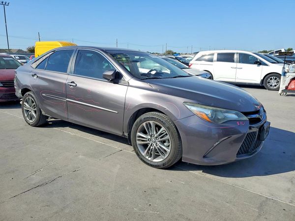 2015 TOYOTA CAMRY