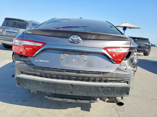 2015 TOYOTA CAMRY