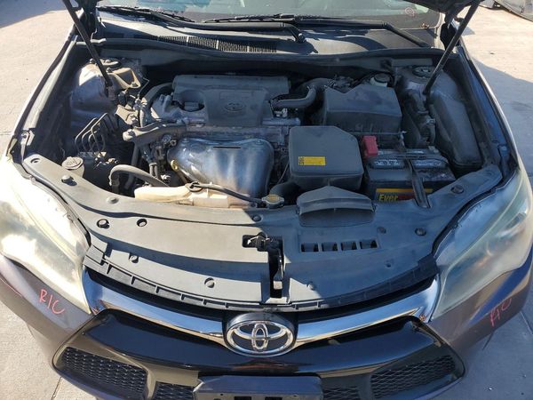 2015 TOYOTA CAMRY