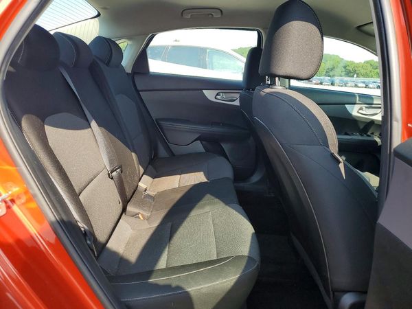 2022 KIA FORTE FE, LXS