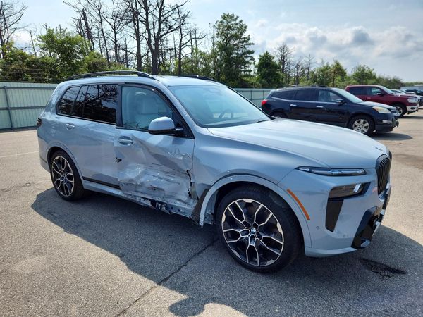 2026 BMW X7