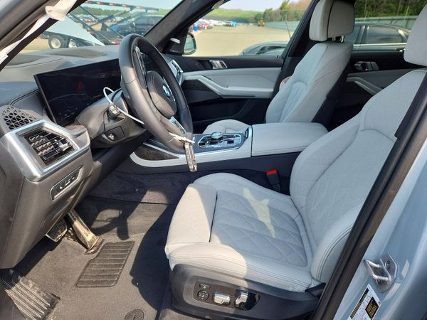 2026 BMW X7