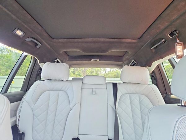 2026 BMW X7