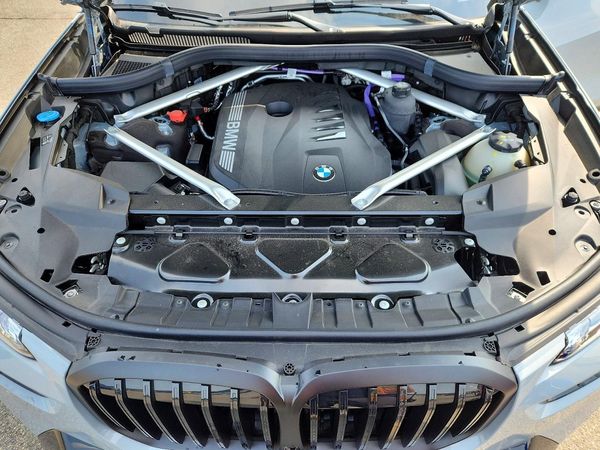 2026 BMW X7