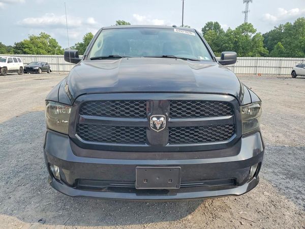 2017 RAM 1500 ST